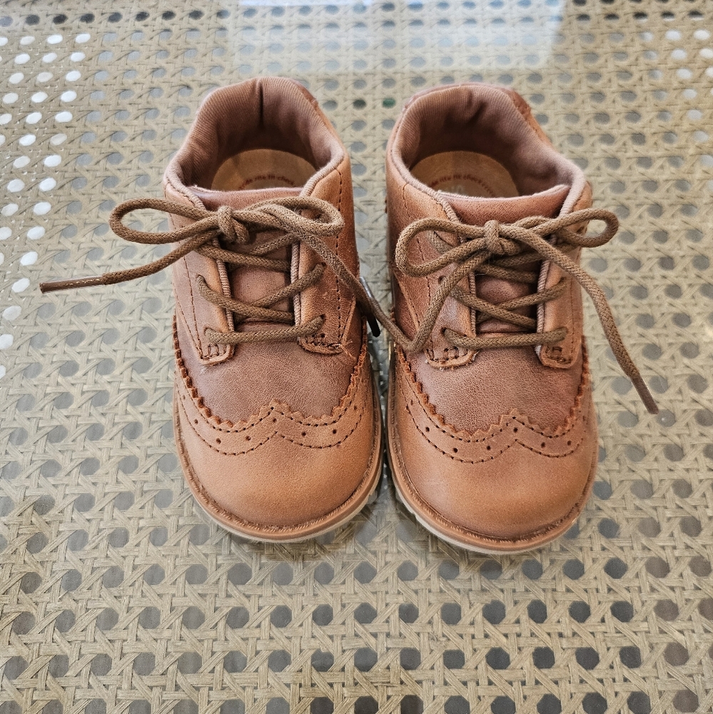 6c Stride Rite boy shoes